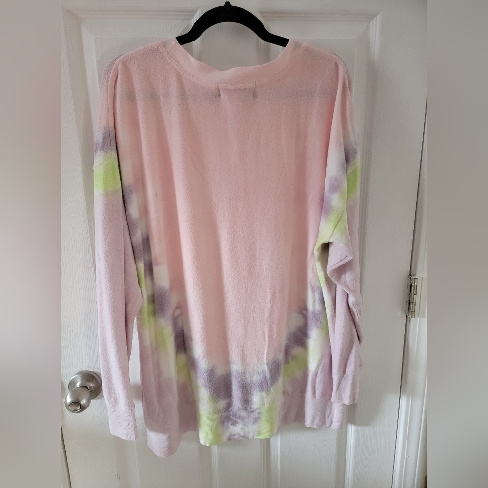 Wildfox Lonely Hearts Club Oversized Crewneck NWT - Picture 9 of 10